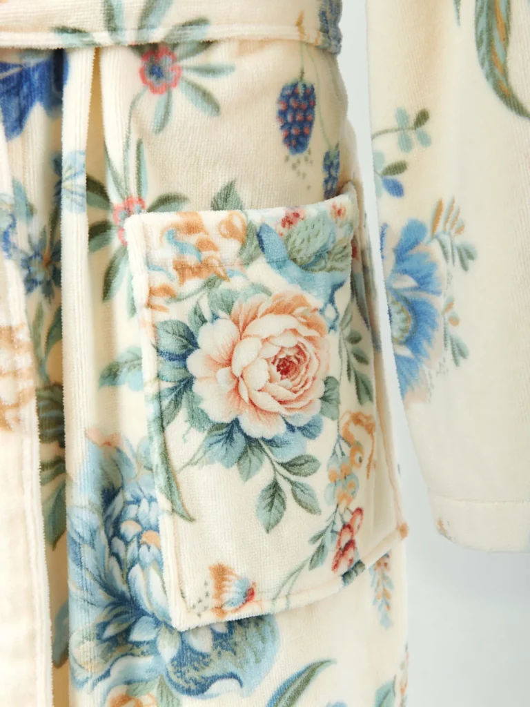 VOOVA & MOVAS Cotton Towel Robe with Shawl Collar - Vintage Floral Cream